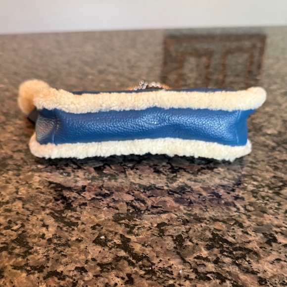 Coach Blue leather and sherling Wristlet with Chain - Picture 5 of 16